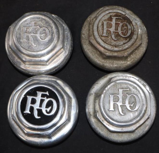 Group Of 4 Rio Threaded Automobile Hubcaps: 2.66 Each