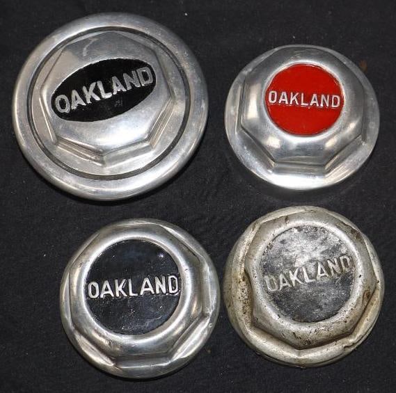 Group Of 4 Oakland Threaded Automobile Hubcaps (1 of 4)