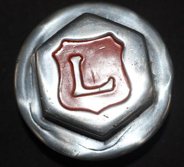 Liberty Threaded Automobile Hubcap (1 of 2)