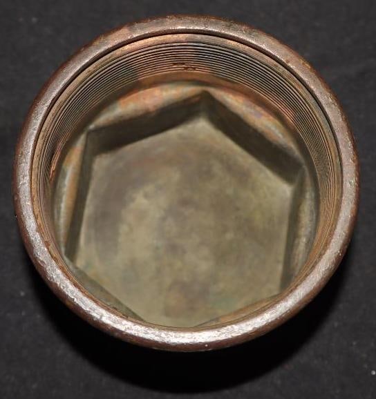 Mitchell Threaded Automobile Hubcap - 3