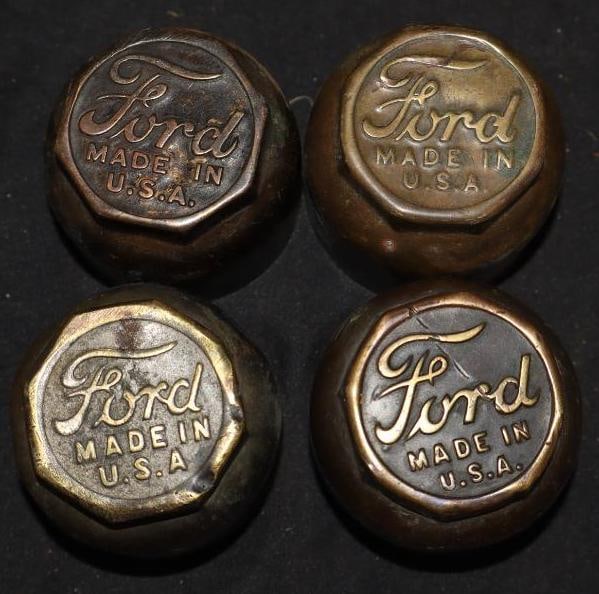 Group Of 4 Ford Threaded Automobile Hubcaps (1 of 2)