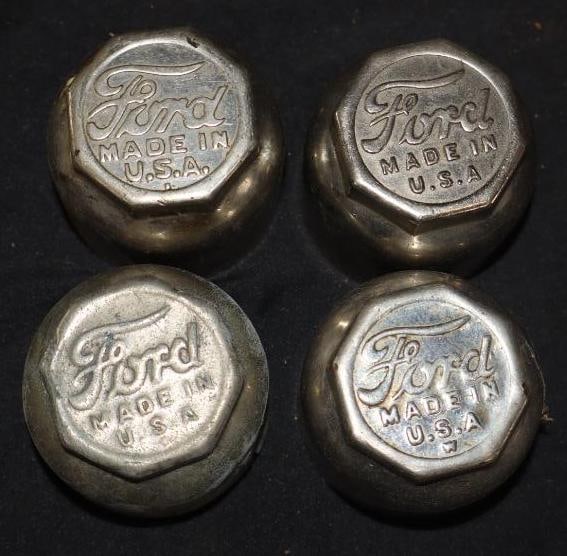 Group Of 4 Ford Threaded Automobile Hubcaps (1 of 2)