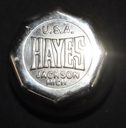 Hayes Threaded Automobile Hubcap (1 of 2)