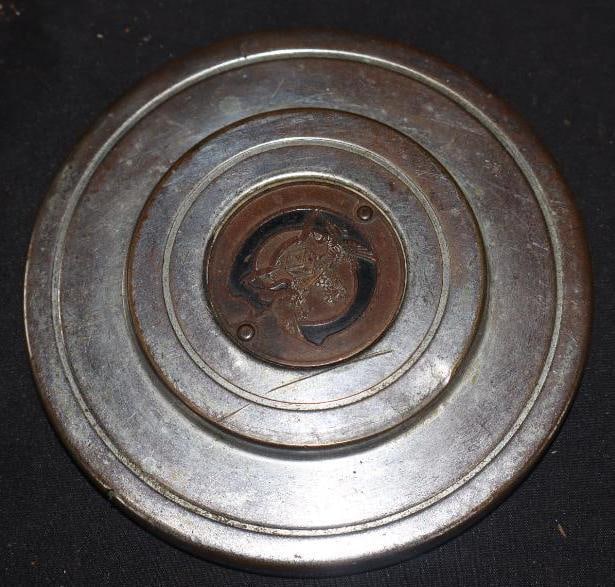 Gardner Hubcap Wheel Cover (1 of 2)