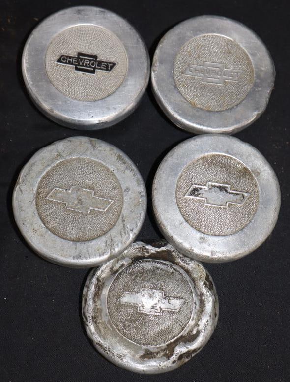 Group Of 5 Chevrolet Threaded Automobile Hubcaps (1 of 2)