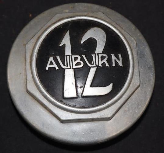 Auburn 12 Threaded Automobile Hubcap: 3