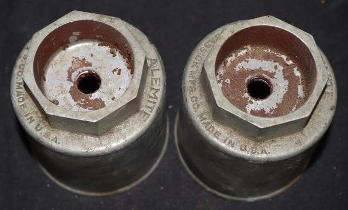 Group Of 2 Alemite Threaded Automobile Hubcaps (1 of 3)
