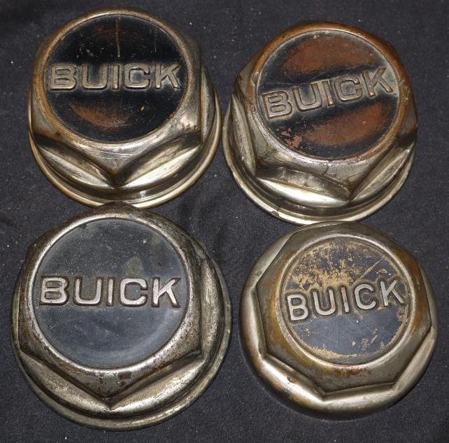 Group Of 4 Buick Threaded Automobile Hubcaps (1 of 2)