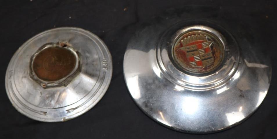 Group Of 2 Cadillac & LaSalle Hubcap Wheel Covers: 7.5 & 8