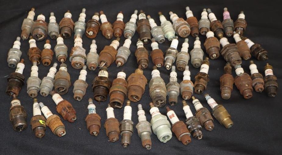 Group Of 64 Early Automobile Spark Plugs (1 of 14)