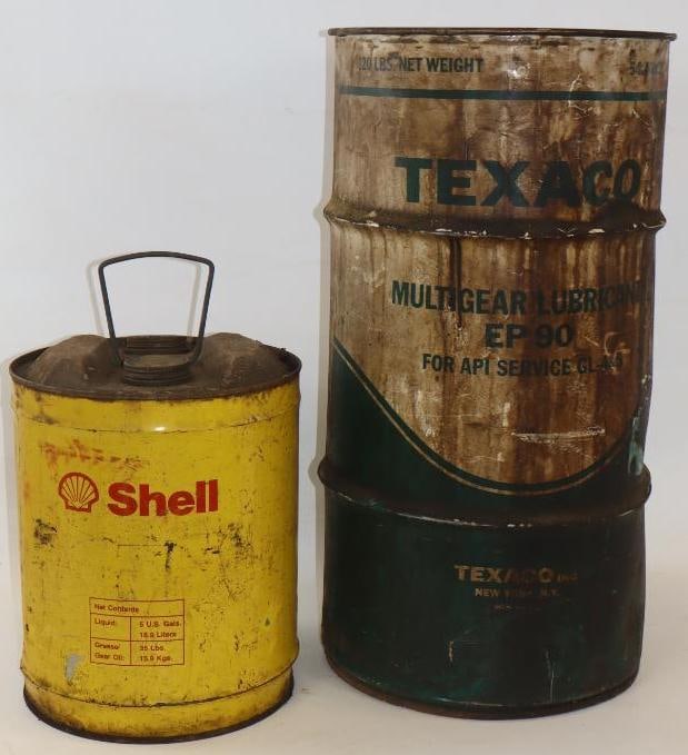 Group of 2 Texaco & Shell 5 Gallon & 120 Pound Grease Barrel & Oil Can: Largest is 14.5" x 14.5" x 26.5" shell is missing one lid