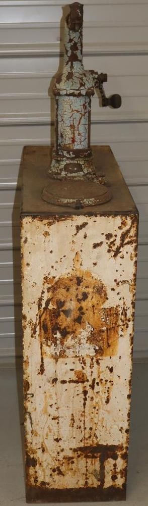 Shell Motor Oil Lubester with Embossed Lid: 27.5" x 11.5" x 54"