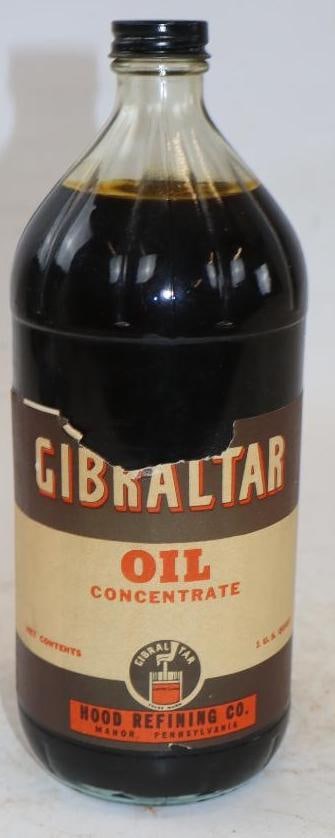 Gibraltar 1 Quart Oil Bottle with Paper Label: 32 oz full