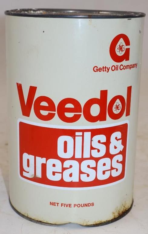 Veedol 5 Pound Grease Can: 5.5" x 5.5" x 8" can is full