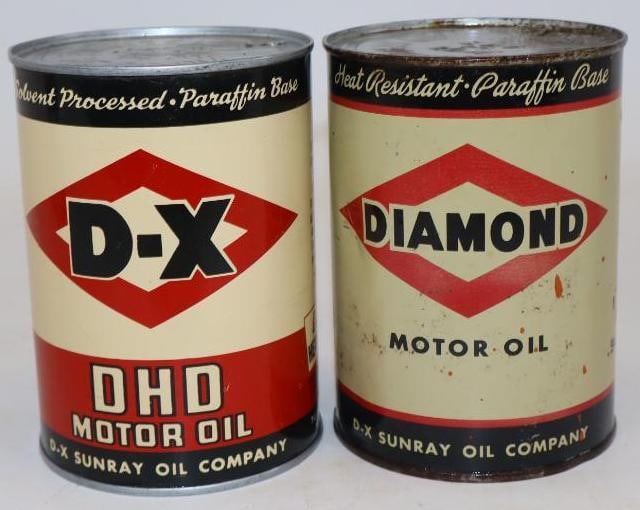 Group of 2 Diamond & D-X 1 Quart Metal Oil Cans: 32 oz empty