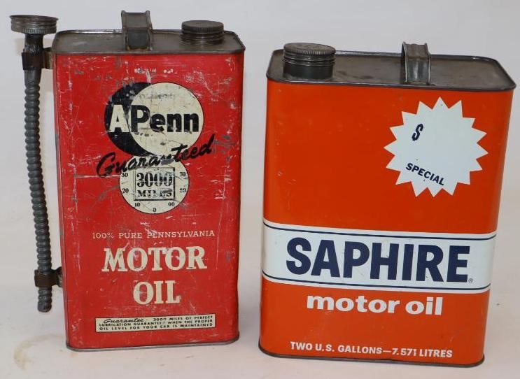 Group of 2 Gulf Saphire & A Penn 5 Quart & 2 Gallon Oil Cans: Largest is 8.5" x 5.5" x 11.5"
