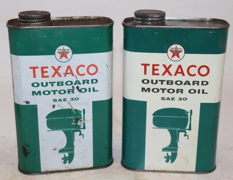 Group of 2 Different Texaco Outboard 1 Quart Metal Oil Cans: 32 oz each, both are empty
