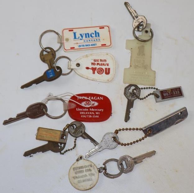 Group of 8 Ford & GM Keys & Keychains: Largest is 3.25" x 1.5"