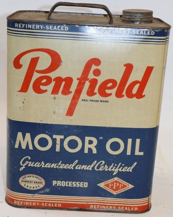Metropolitan Oil Penfield Two Gallon Oil Can: 8.5" x 5.5" x 11.5"