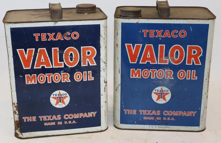Group of 2 Texaco Valor Two Gallon Oil Cans (1 of 4)