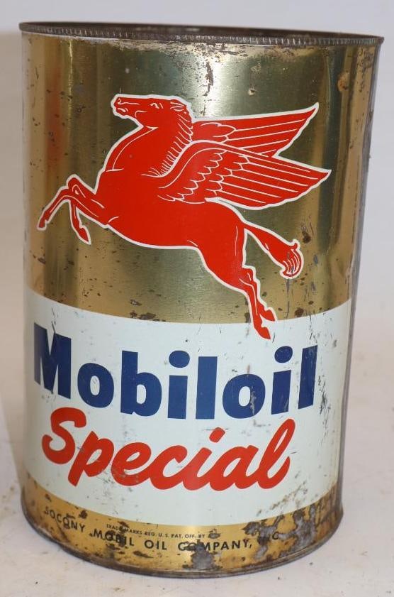Mobiloil Special Five Quart Metal Oil Can: Missing top lid. 6.5" x 6.5" x 9.5"