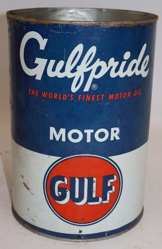 Gulfpride Five Quart Metal Oil Can: Missing top lid. 6.5" x 6.5" x 9.5"