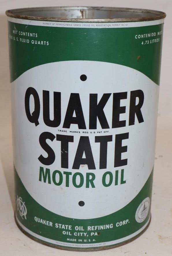 Quaker State Five Quart Metal Oil Can: Missing top lid. 6.5" x 6.5" x 9.5"