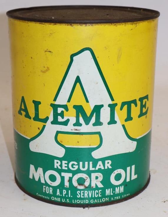 Alemite One Gallon Metal Oil Can: 6.5" x 6.5" x 7.75"
