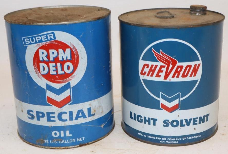 Group of 2 RPM Delo Special and Chevron Light Solvent One Gallon Metal Oil Cans: 6.5" x 6.5" x 7.75" each