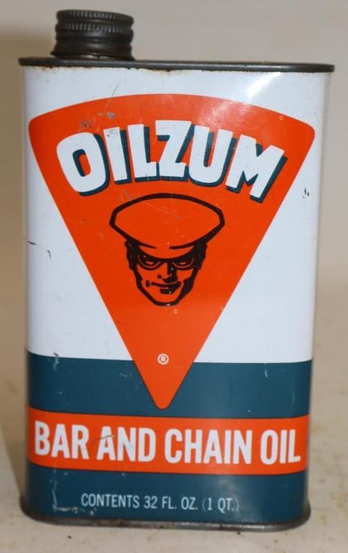 Oilzum Bar and Chain Metal One Quart Oil Can: 4.5" x 2.25" x 7.5"