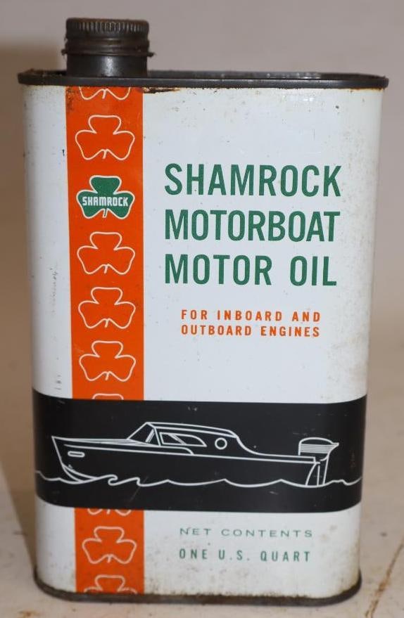 Shamrock Motor Boat Metal One Quart Outboard Oil Can: 4.5" x 2.25" x 7.5"