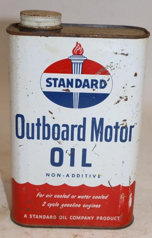 Standard Non-Additive Metal One Quart Outboard Oil Can: 4.5" x 2.25" x 7.5"