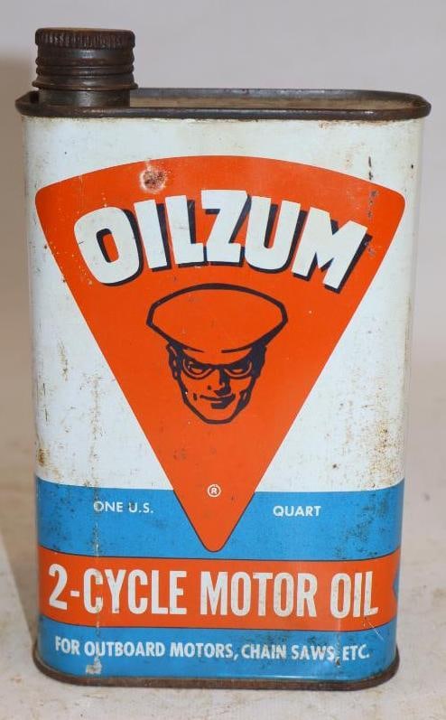Oilzum Two-Cycle Metal One Quart Outboard Oil Can: 4.5" x 2.25" x 7.5"