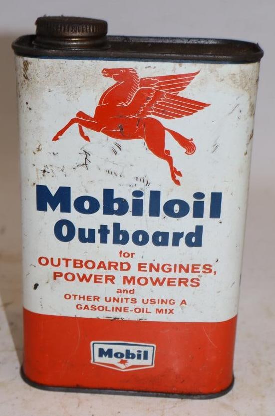 Mobiloil Metal One Quart Outboard Oil Can (1 of 4)