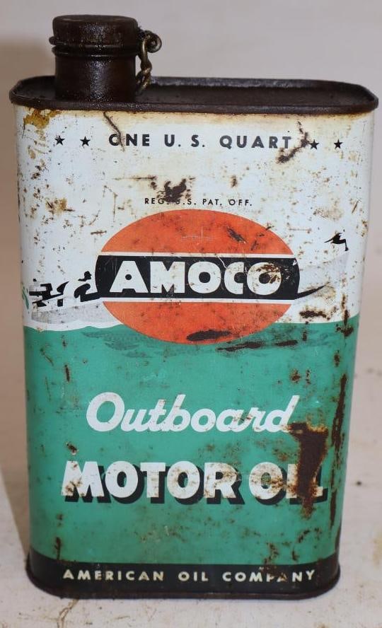 Amoco Metal One Quart Outboard Oil Can (1 of 4)