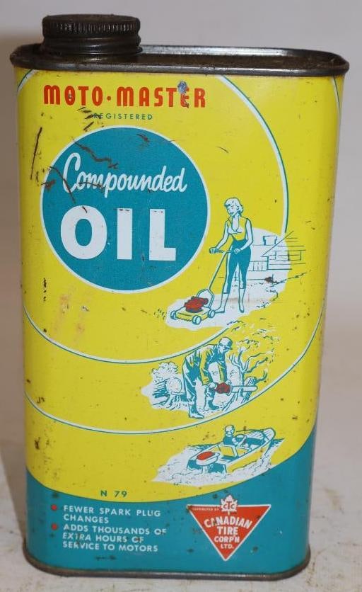 Moto-Master Metal One Imperial Quart Outboard Oil Can: 4.75" x 2.5" x 8"