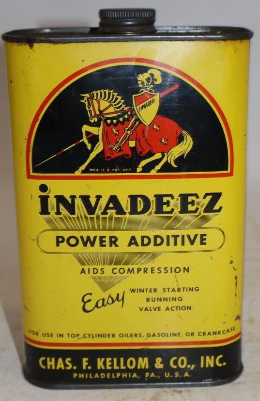 Invader Invadeez Power Additive Metal One Quart Oil Can: 4.5" x 2.25" x 7.5"