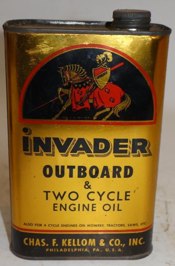 Invader Outboard and Two-Cycle One Quart Metal Oil Can: 4.5" x 2.25" x 7.5"