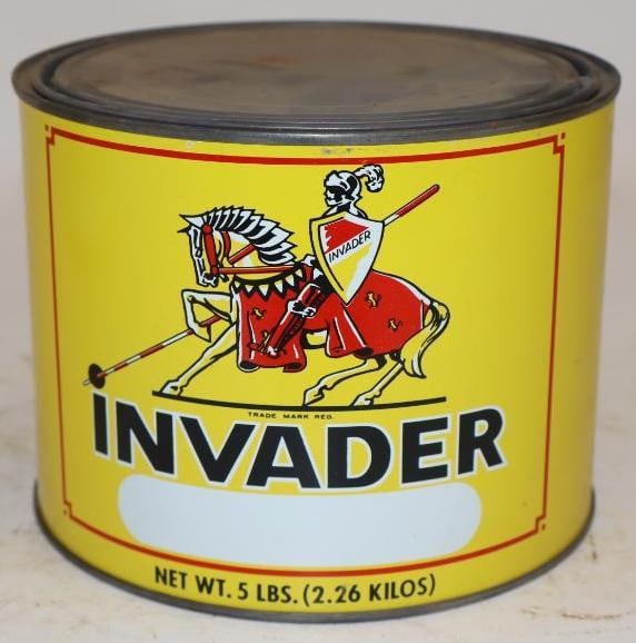 Invader Five Pound Grease Can: Empty. 6.5" x 6.5" x 5"