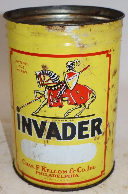 Invader Tall Five Pound Grease Can: Has some contents. 5.5" x 5.5" x 7.5"