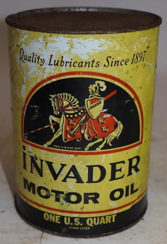 Invader HD One Quart Composite Oil Can: Empty. 32oz