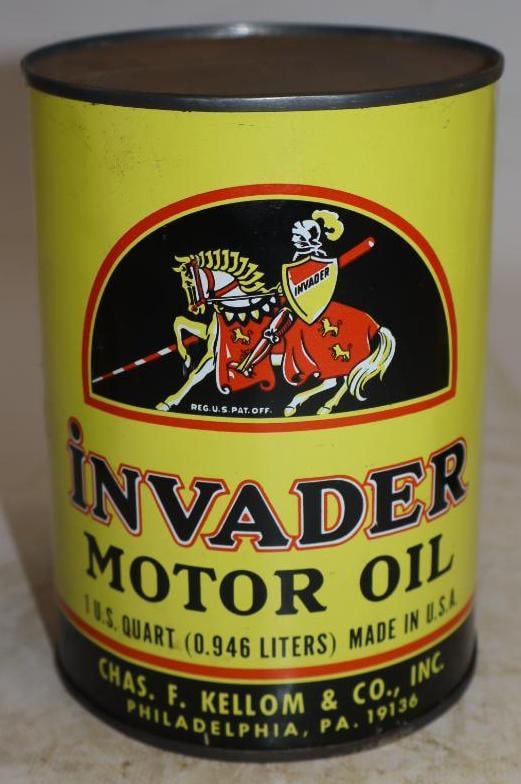 Invader Non Detergent 10W One Quart Metal Oil Can: Full. 32oz