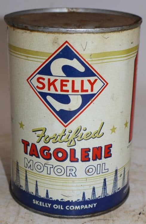 Skelly Fortified Tagolene One Quart Metal Oil Can: Empty. 32oz
