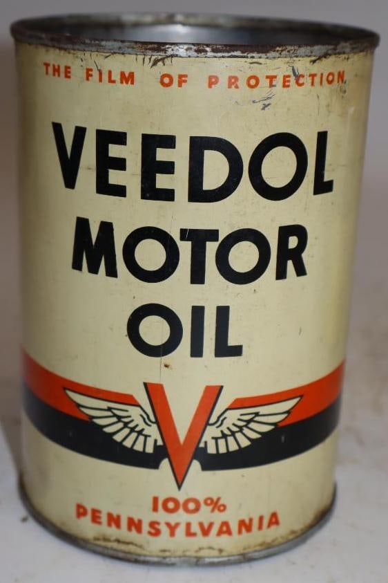 Tide Water Veedol Flying V One Quart Metal Oil Can: Missing top lid. Empty. 32oz