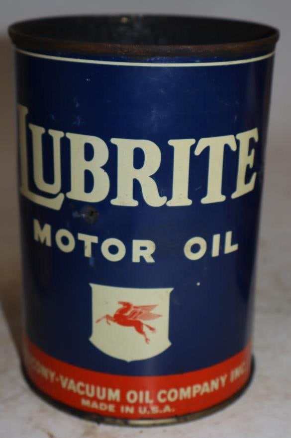 Socony-Vacuum Lubrite One Quart Metal Oil Can: Missing top lid. Empty. 32oz