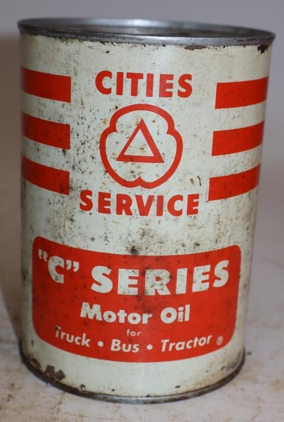 Cities Service "C" Series One Quart Metal Oil Can: Full. 32oz