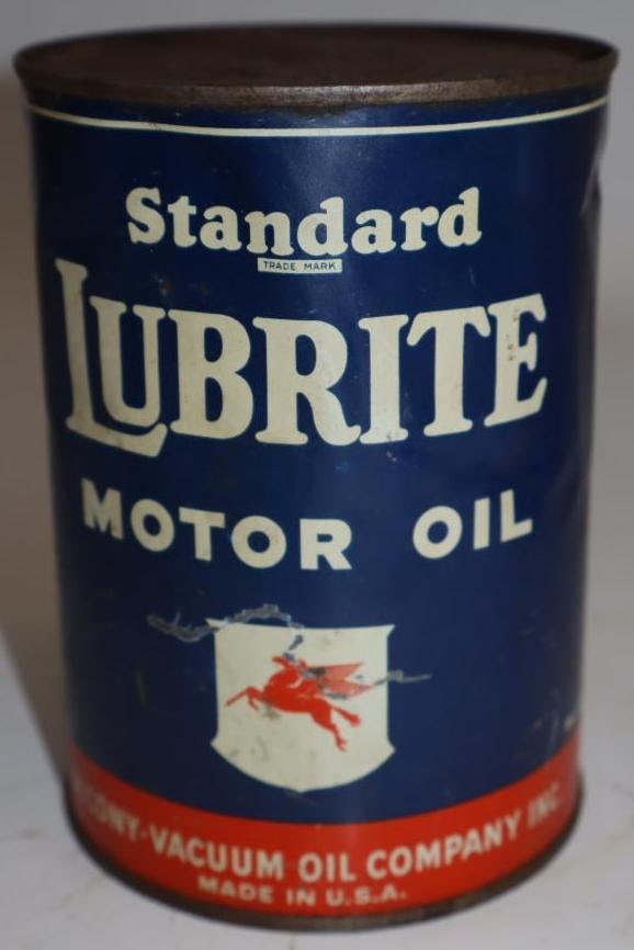 Socony-Vacuum Standard Lubrite One Quart Metal Oil Can: Empty. 32oz