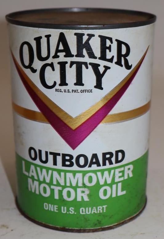 Quaker City Outboard Lawn Mower One Quart Composite Oil Can: Full. 32oz