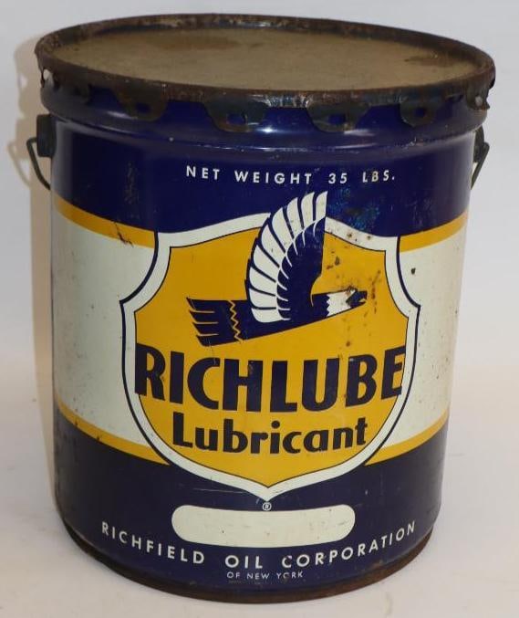 Richlube Five Gallon Metal Oil Can (1 of 4)