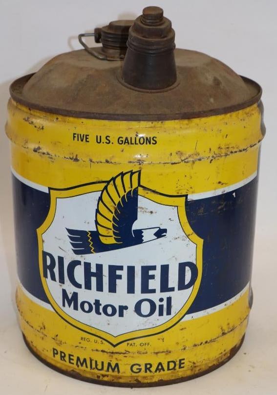 Richfield Five Gallon Metal Oil Can (1 of 4)